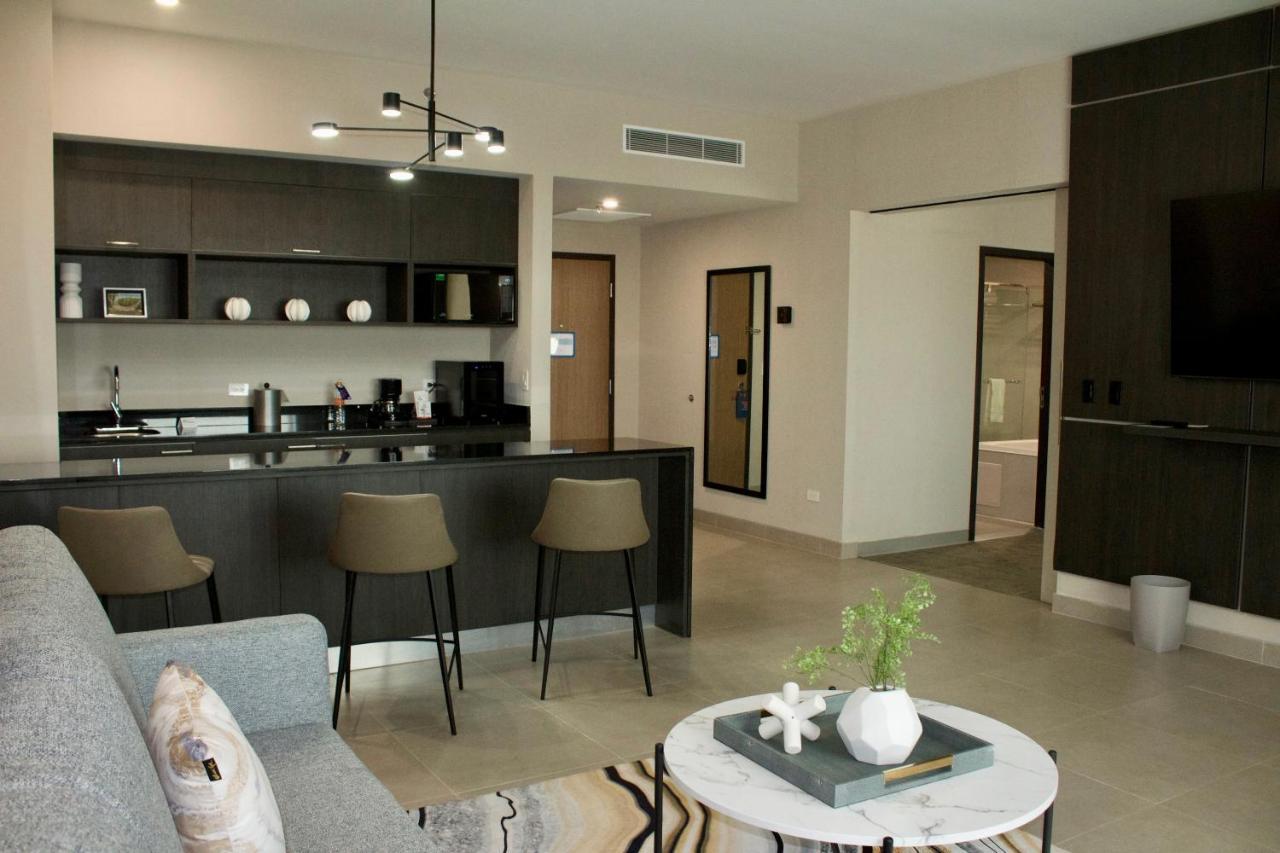Holiday Inn Express & Suites - Tijuana Otay By Ihg Экстерьер фото
