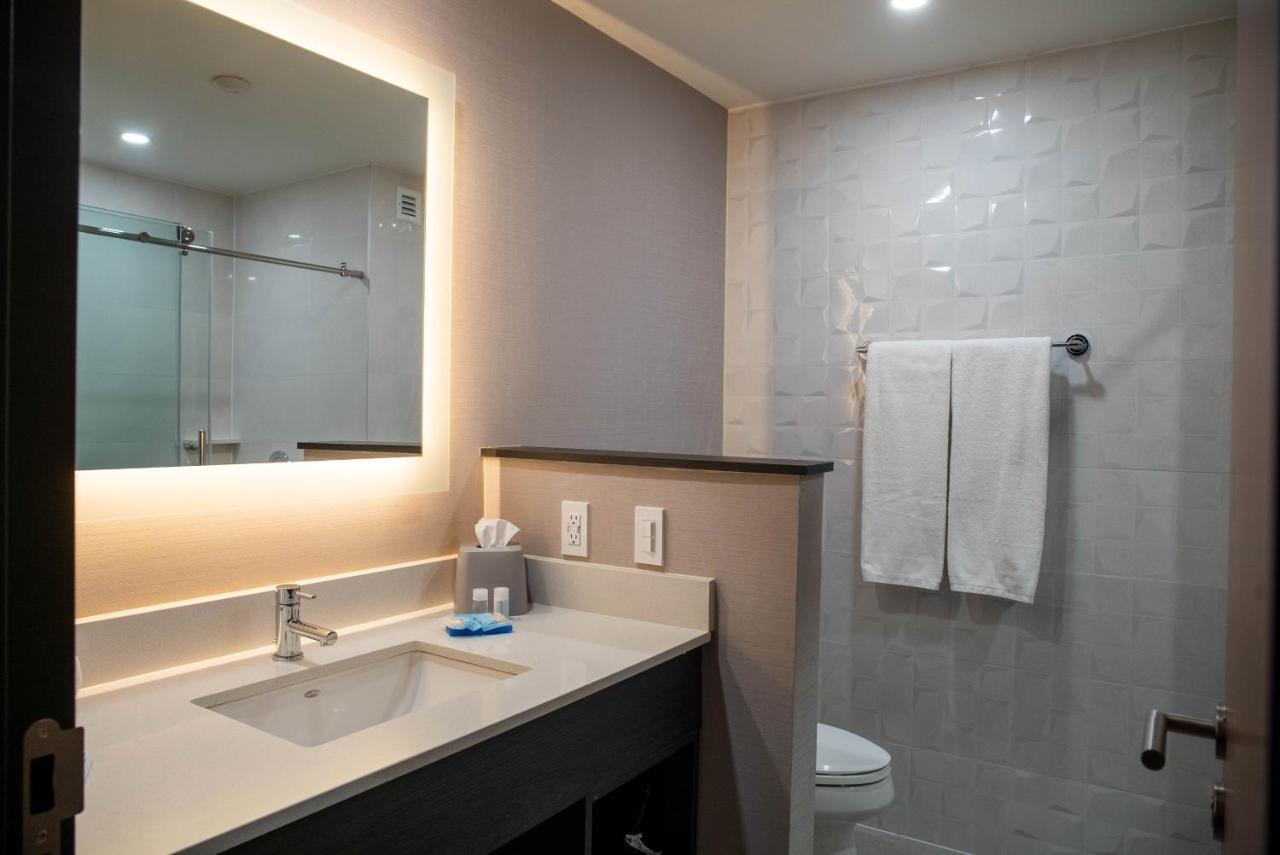 Holiday Inn Express & Suites - Tijuana Otay By Ihg Экстерьер фото